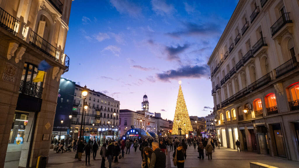 A Day in the Life of a Digital Nomad 3D Designer Living in Spain